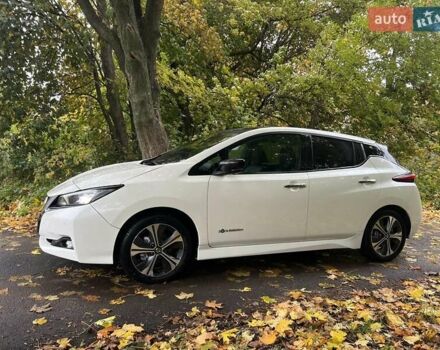 Белый Ниссан Лиф, объемом двигателя 0 л и пробегом 139 тыс. км за 10950 $, фото 1 на Automoto.ua