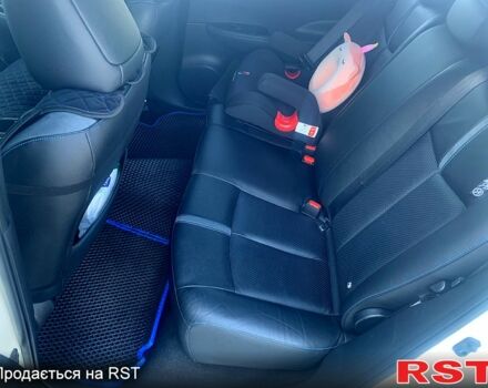 Білий Ніссан Ліф, об'ємом двигуна 0 л та пробігом 140 тис. км за 13000 $, фото 6 на Automoto.ua