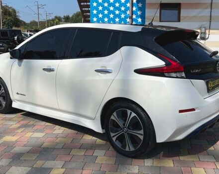 Білий Ніссан Ліф, об'ємом двигуна 40 л та пробігом 177 тис. км за 13900 $, фото 4 на Automoto.ua