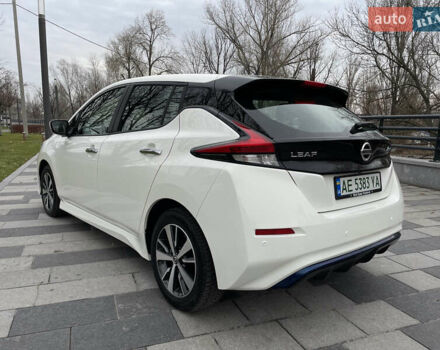 Белый Ниссан Лиф, объемом двигателя 0 л и пробегом 71 тыс. км за 14500 $, фото 3 на Automoto.ua