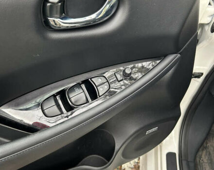 Белый Ниссан Лиф, объемом двигателя 0 л и пробегом 98 тыс. км за 13000 $, фото 5 на Automoto.ua