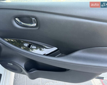 Белый Ниссан Лиф, объемом двигателя 0 л и пробегом 87 тыс. км за 14500 $, фото 22 на Automoto.ua