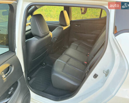 Белый Ниссан Лиф, объемом двигателя 0 л и пробегом 200 тыс. км за 12000 $, фото 11 на Automoto.ua