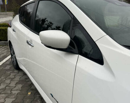 Белый Ниссан Лиф, объемом двигателя 0 л и пробегом 116 тыс. км за 11800 $, фото 51 на Automoto.ua