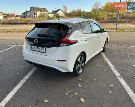 Белый Ниссан Лиф, объемом двигателя 0 л и пробегом 52 тыс. км за 15500 $, фото 8 на Automoto.ua