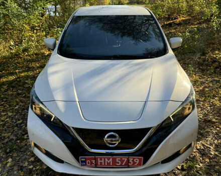 Белый Ниссан Лиф, объемом двигателя 0 л и пробегом 116 тыс. км за 11800 $, фото 54 на Automoto.ua