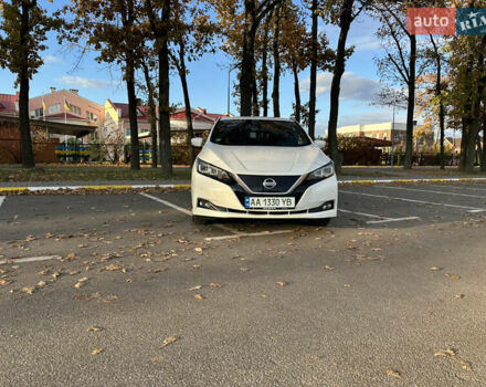 Белый Ниссан Лиф, объемом двигателя 0 л и пробегом 52 тыс. км за 15500 $, фото 5 на Automoto.ua