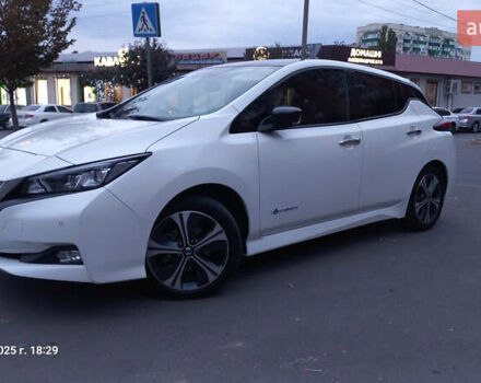 Белый Ниссан Лиф, объемом двигателя 0 л и пробегом 82 тыс. км за 15600 $, фото 11 на Automoto.ua