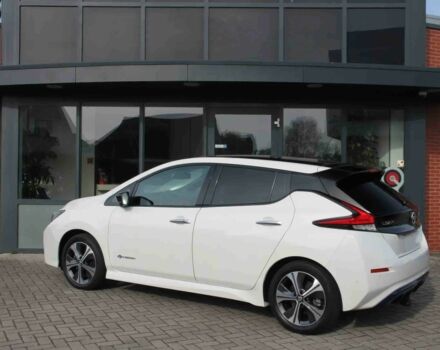 Белый Ниссан Лиф, объемом двигателя 0 л и пробегом 43 тыс. км за 9350 $, фото 3 на Automoto.ua