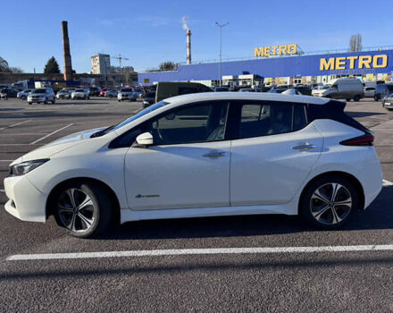 Белый Ниссан Лиф, объемом двигателя 0 л и пробегом 94 тыс. км за 12100 $, фото 2 на Automoto.ua