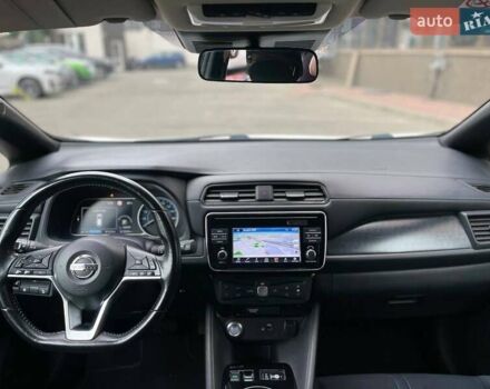 Белый Ниссан Лиф, объемом двигателя 0 л и пробегом 83 тыс. км за 12799 $, фото 20 на Automoto.ua