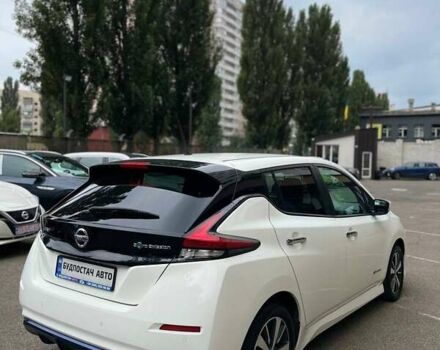 Белый Ниссан Лиф, объемом двигателя 0 л и пробегом 83 тыс. км за 12799 $, фото 12 на Automoto.ua