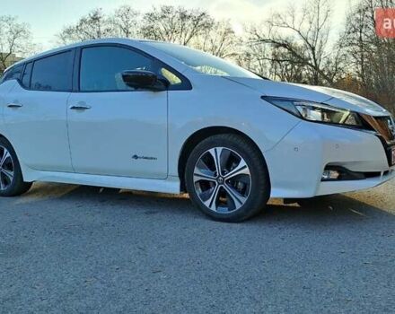 Белый Ниссан Лиф, объемом двигателя 0 л и пробегом 114 тыс. км за 12950 $, фото 7 на Automoto.ua