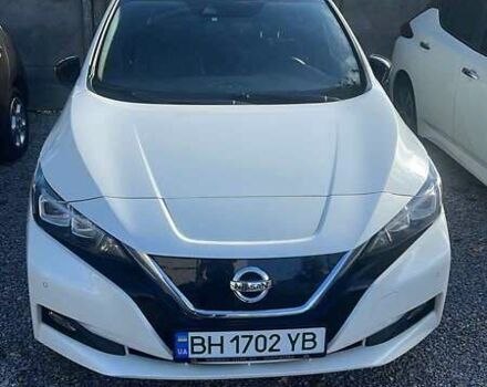 Белый Ниссан Лиф, объемом двигателя 0 л и пробегом 94 тыс. км за 13000 $, фото 1 на Automoto.ua