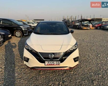 Белый Ниссан Лиф, объемом двигателя 0 л и пробегом 33 тыс. км за 16400 $, фото 3 на Automoto.ua