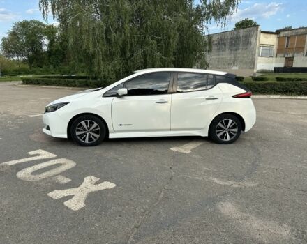 Белый Ниссан Лиф, объемом двигателя 0 л и пробегом 147 тыс. км за 11800 $, фото 1 на Automoto.ua