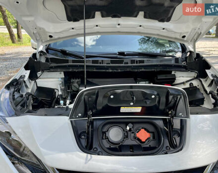 Білий Ніссан Ліф, об'ємом двигуна 0 л та пробігом 22 тис. км за 15000 $, фото 42 на Automoto.ua