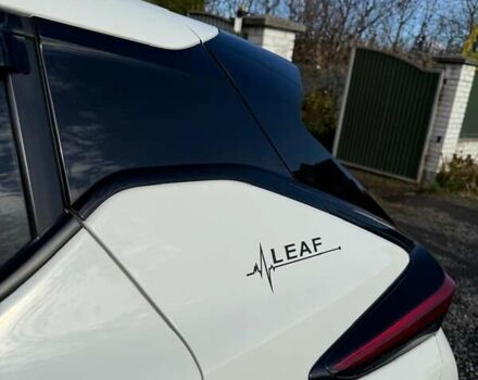 Білий Ніссан Ліф, об'ємом двигуна 0 л та пробігом 118 тис. км за 15000 $, фото 5 на Automoto.ua