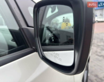 Белый Ниссан Лиф, объемом двигателя 0 л и пробегом 30 тыс. км за 15300 $, фото 31 на Automoto.ua