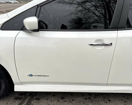 Белый Ниссан Лиф, объемом двигателя 0 л и пробегом 58 тыс. км за 13500 $, фото 17 на Automoto.ua