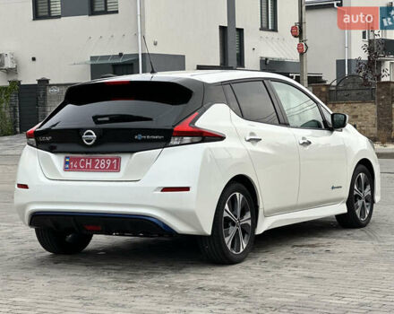 Белый Ниссан Лиф, объемом двигателя 0 л и пробегом 35 тыс. км за 12700 $, фото 6 на Automoto.ua