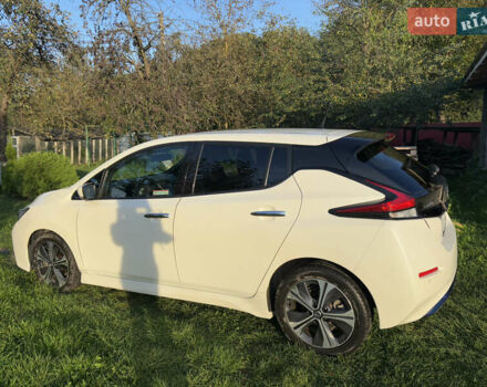 Белый Ниссан Лиф, объемом двигателя 0 л и пробегом 168 тыс. км за 12900 $, фото 8 на Automoto.ua