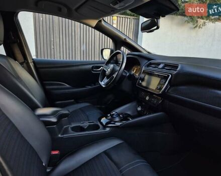 Белый Ниссан Лиф, объемом двигателя 0 л и пробегом 161 тыс. км за 13290 $, фото 18 на Automoto.ua