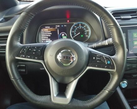 Білий Ніссан Ліф, об'ємом двигуна 0 л та пробігом 44 тис. км за 18418 $, фото 6 на Automoto.ua