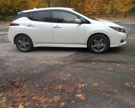 Білий Ніссан Ліф, об'ємом двигуна 0 л та пробігом 47 тис. км за 13700 $, фото 2 на Automoto.ua