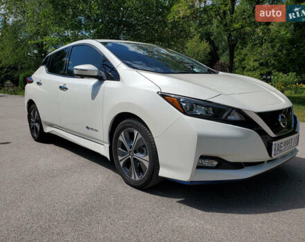 Білий Ніссан Ліф, об'ємом двигуна 0 л та пробігом 38 тис. км за 18300 $, фото 4 на Automoto.ua