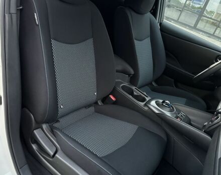 Белый Ниссан Лиф, объемом двигателя 0 л и пробегом 35 тыс. км за 13450 $, фото 21 на Automoto.ua