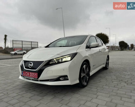 Белый Ниссан Лиф, объемом двигателя 0 л и пробегом 52 тыс. км за 13900 $, фото 2 на Automoto.ua