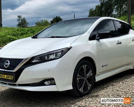 Белый Ниссан Лиф, объемом двигателя 40 л и пробегом 42 тыс. км за 19200 $, фото 2 на Automoto.ua