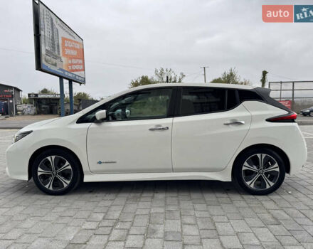 Белый Ниссан Лиф, объемом двигателя 0 л и пробегом 52 тыс. км за 13900 $, фото 15 на Automoto.ua