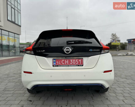 Белый Ниссан Лиф, объемом двигателя 0 л и пробегом 52 тыс. км за 13900 $, фото 11 на Automoto.ua