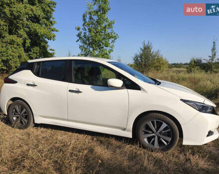 Белый Ниссан Лиф, объемом двигателя 0 л и пробегом 98 тыс. км за 12200 $, фото 3 на Automoto.ua