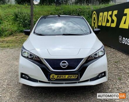 Белый Ниссан Лиф, объемом двигателя 40 л и пробегом 42 тыс. км за 19200 $, фото 1 на Automoto.ua