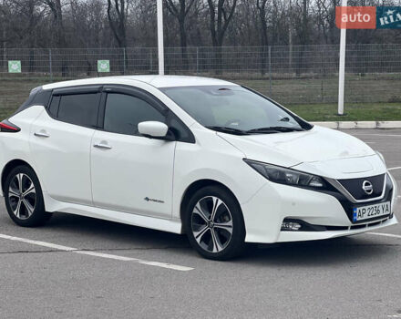 Білий Ніссан Ліф, об'ємом двигуна 0 л та пробігом 147 тис. км за 11500 $, фото 2 на Automoto.ua