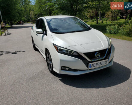 Білий Ніссан Ліф, об'ємом двигуна 0 л та пробігом 38 тис. км за 18300 $, фото 2 на Automoto.ua