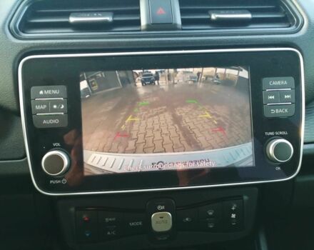 Білий Ніссан Ліф, об'ємом двигуна 0 л та пробігом 44 тис. км за 18418 $, фото 7 на Automoto.ua