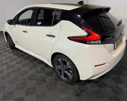 Белый Ниссан Лиф, объемом двигателя 0 л и пробегом 132 тыс. км за 12999 $, фото 11 на Automoto.ua