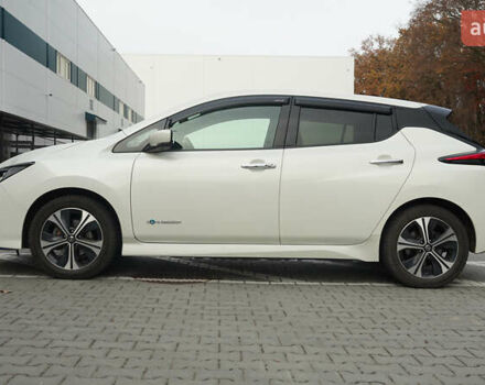 Белый Ниссан Лиф, объемом двигателя 0 л и пробегом 106 тыс. км за 16500 $, фото 12 на Automoto.ua