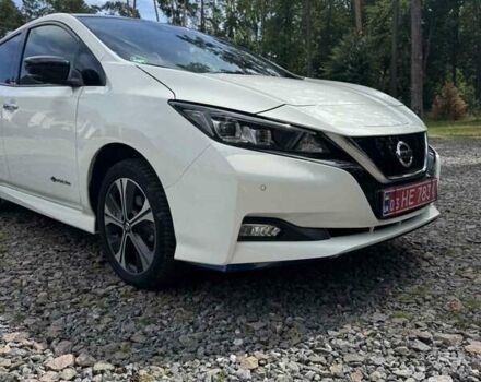 Белый Ниссан Лиф, объемом двигателя 0 л и пробегом 113 тыс. км за 14800 $, фото 18 на Automoto.ua