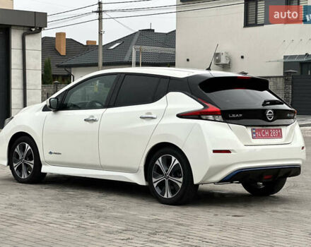 Белый Ниссан Лиф, объемом двигателя 0 л и пробегом 35 тыс. км за 12700 $, фото 9 на Automoto.ua