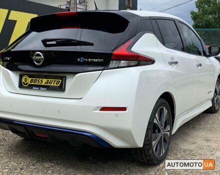 Белый Ниссан Лиф, объемом двигателя 40 л и пробегом 42 тыс. км за 19200 $, фото 4 на Automoto.ua