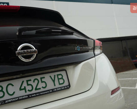 Белый Ниссан Лиф, объемом двигателя 0 л и пробегом 106 тыс. км за 16500 $, фото 9 на Automoto.ua