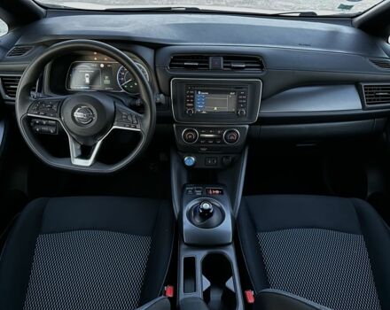 Белый Ниссан Лиф, объемом двигателя 0 л и пробегом 35 тыс. км за 13450 $, фото 20 на Automoto.ua