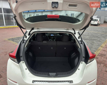 Белый Ниссан Лиф, объемом двигателя 0 л и пробегом 30 тыс. км за 15300 $, фото 34 на Automoto.ua