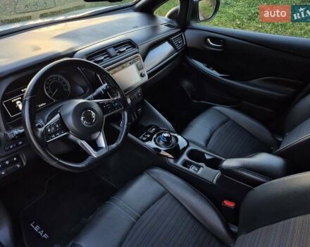 Белый Ниссан Лиф, объемом двигателя 0 л и пробегом 161 тыс. км за 13290 $, фото 35 на Automoto.ua