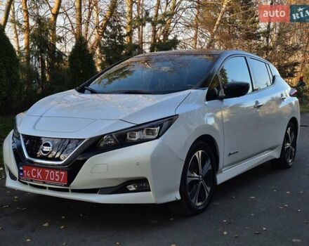 Белый Ниссан Лиф, объемом двигателя 0 л и пробегом 161 тыс. км за 13290 $, фото 2 на Automoto.ua